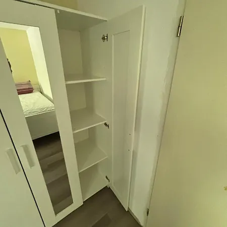 Vastus Homes Homestay *