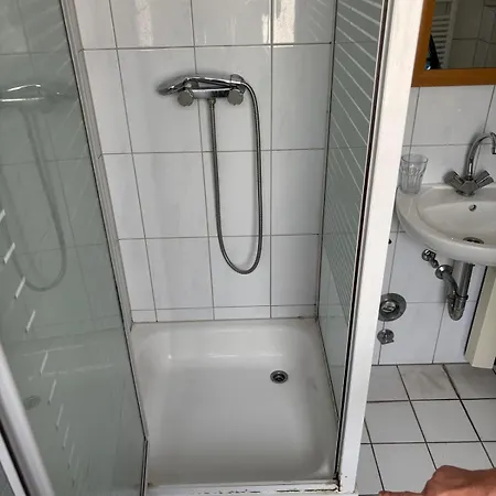 Vastus Homes Homestay Duisburg